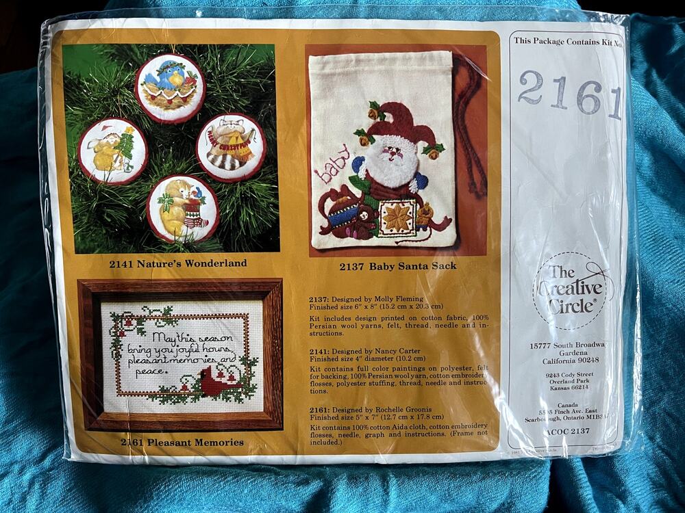 The creative circle 2161 pleasant memories Christmas cross stitch kit